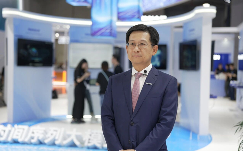 崔山受新华社专访：以工业具身智能重构生产力，，，，，引领流程工业智能化升级